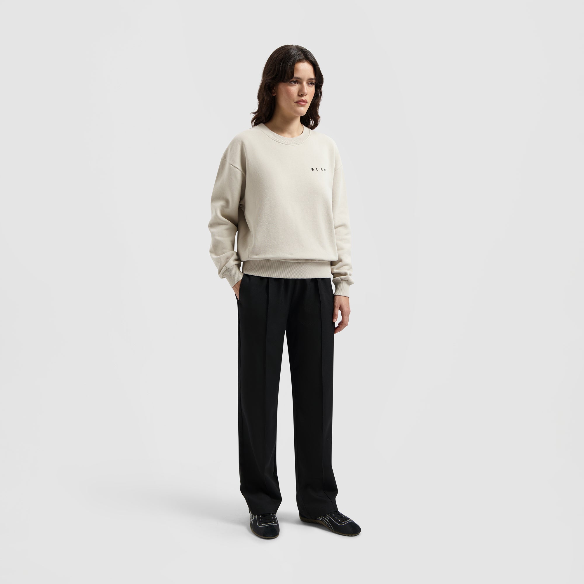 WMN Face Crewneck - Cement