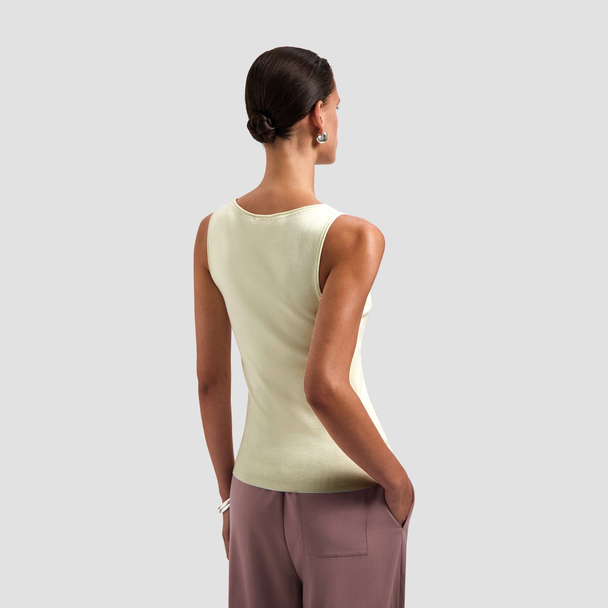 Retro Logo Sleeveless Knit - Off-White